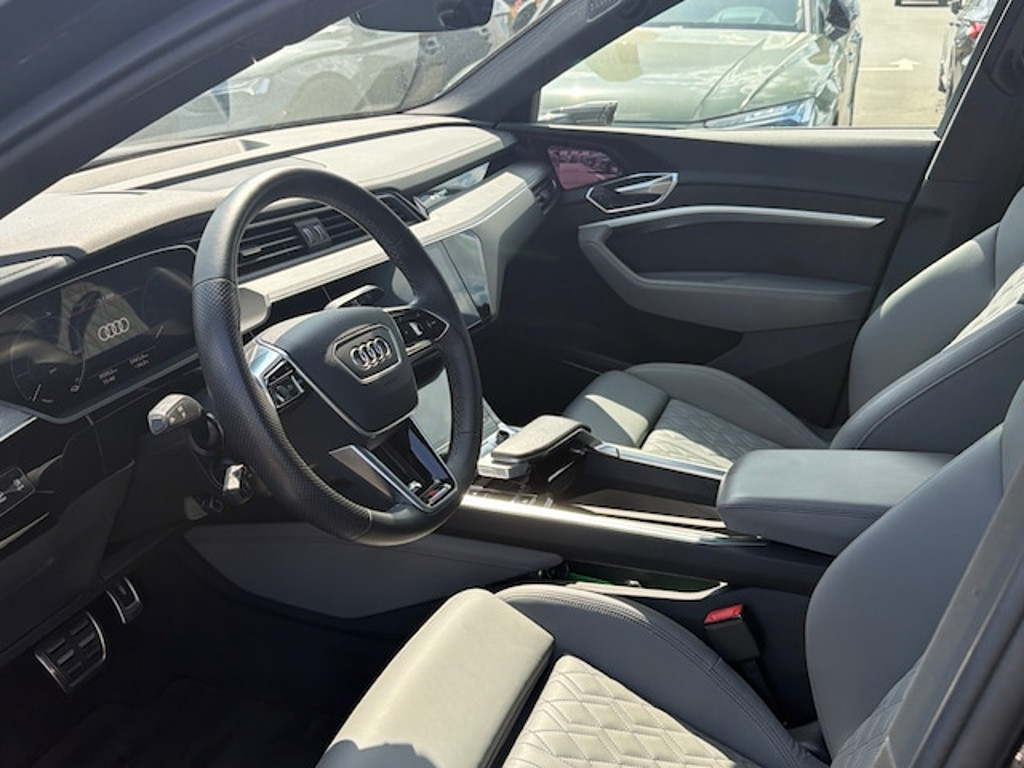 Audi Q8 e-tron