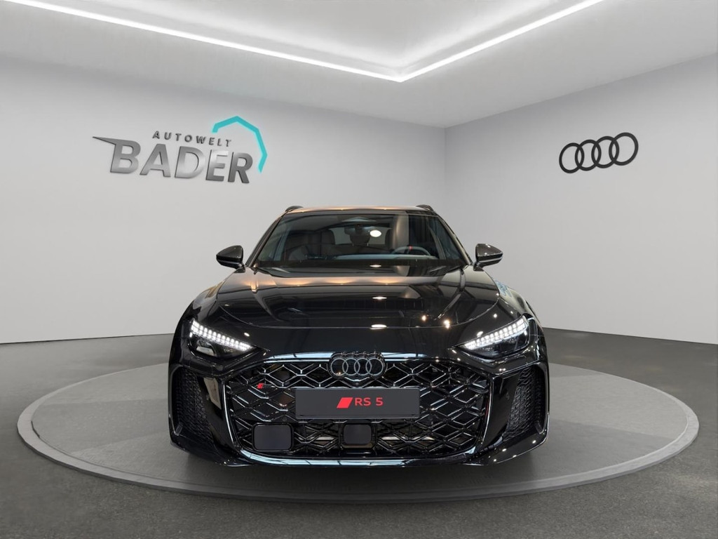 Audi RS5 Avant Quattro