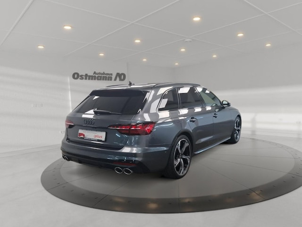 Audi S4
