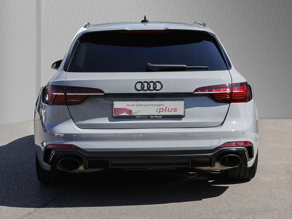 Audi RS4