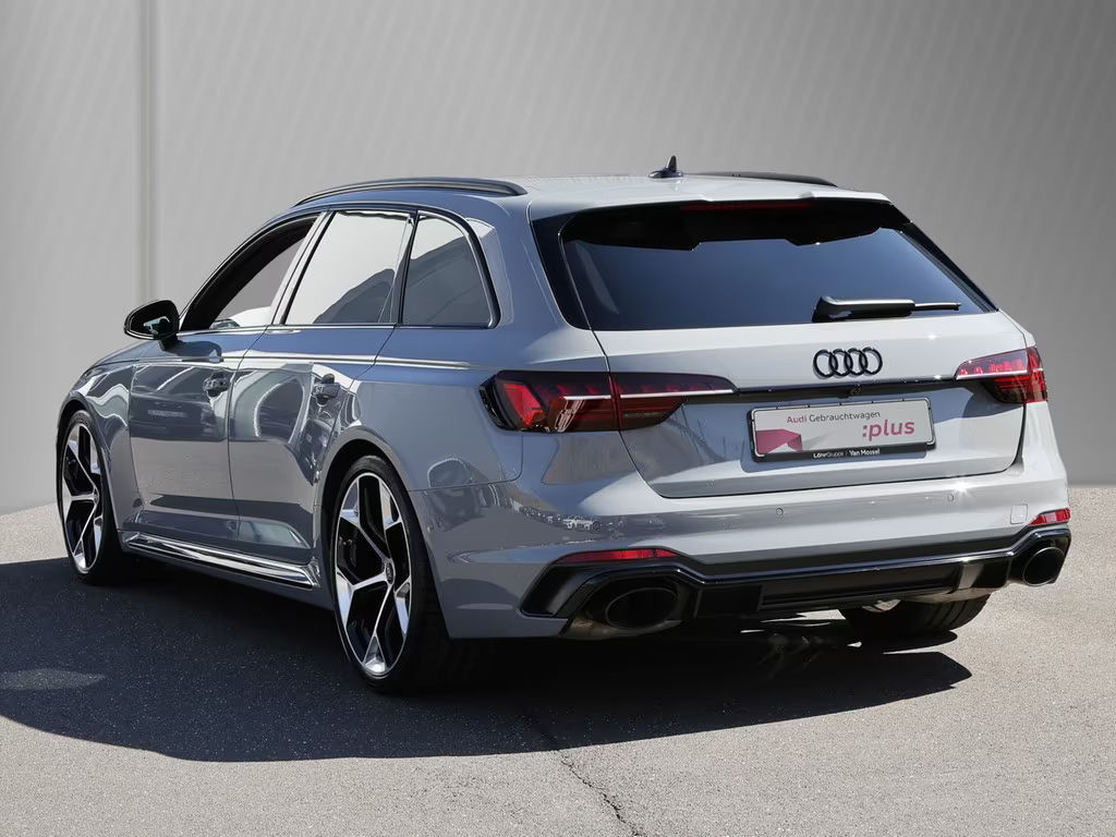Audi RS4