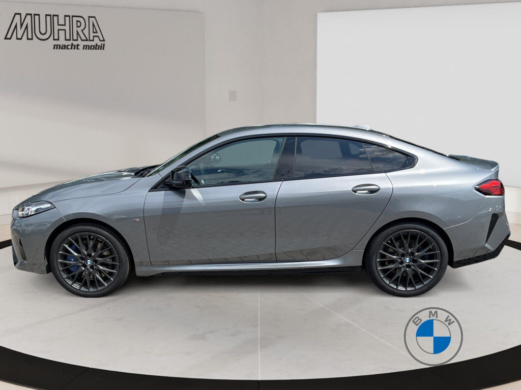 BMW M235