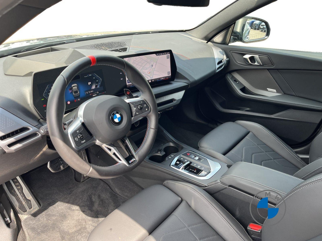 BMW M235