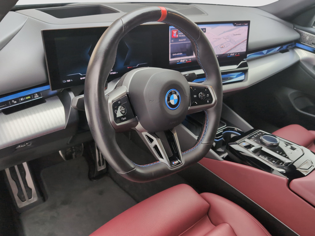 BMW i5