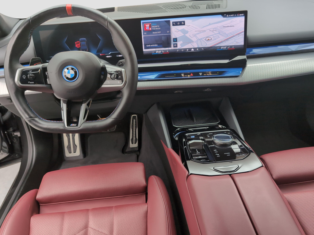 BMW i5