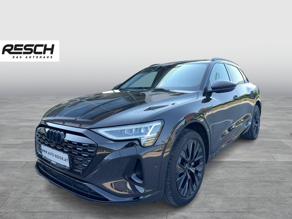 Audi Q8 e-tron Quattro Business 55