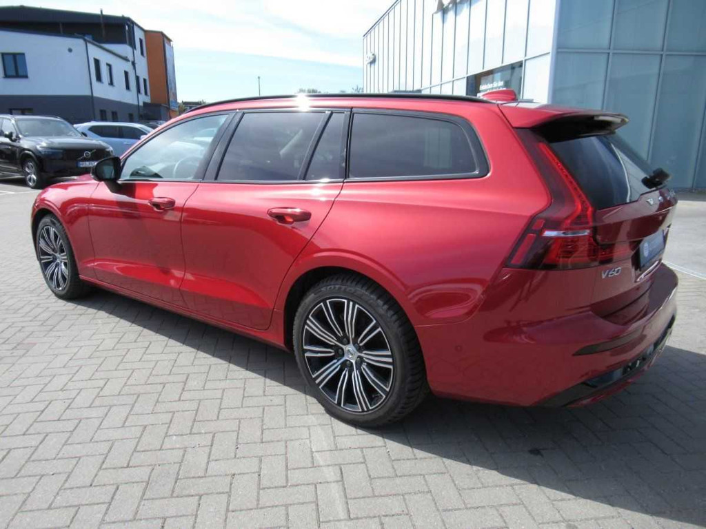 Volvo V60 Plus Dark