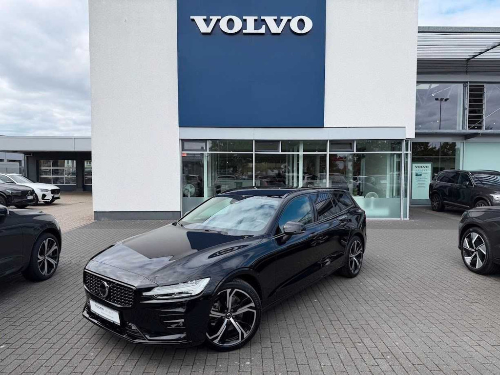 Volvo V60 Plus Dark