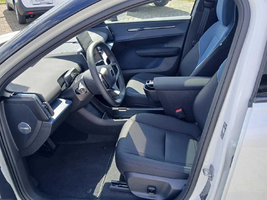 Volvo EX30