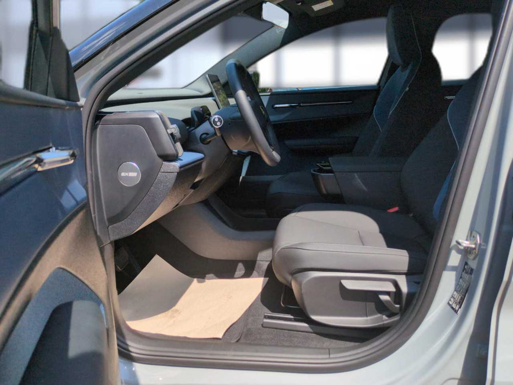Volvo EX30