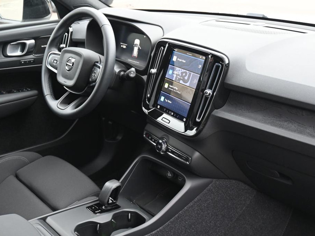 Volvo EX40