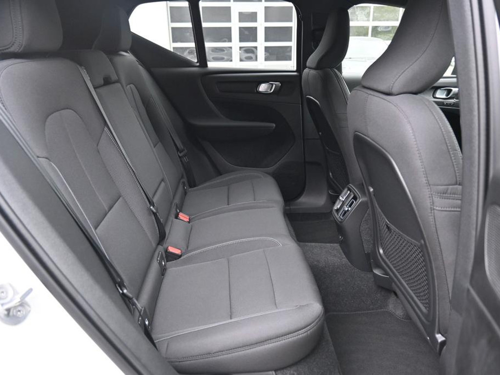 Volvo EX40