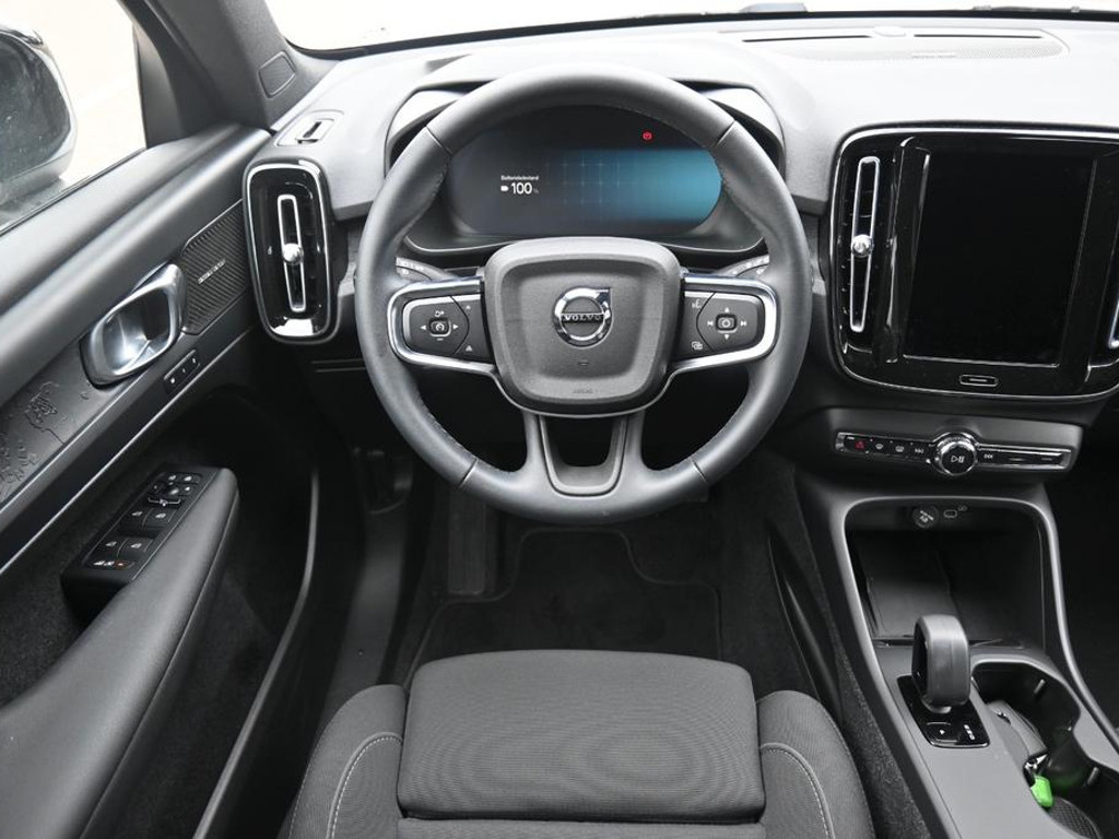 Volvo EX40