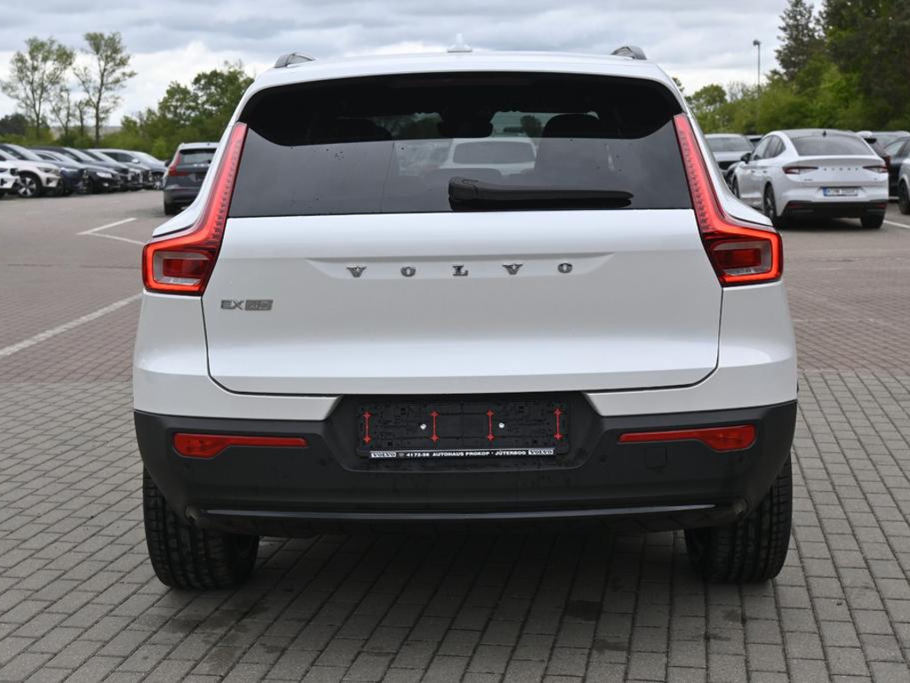 Volvo EX40