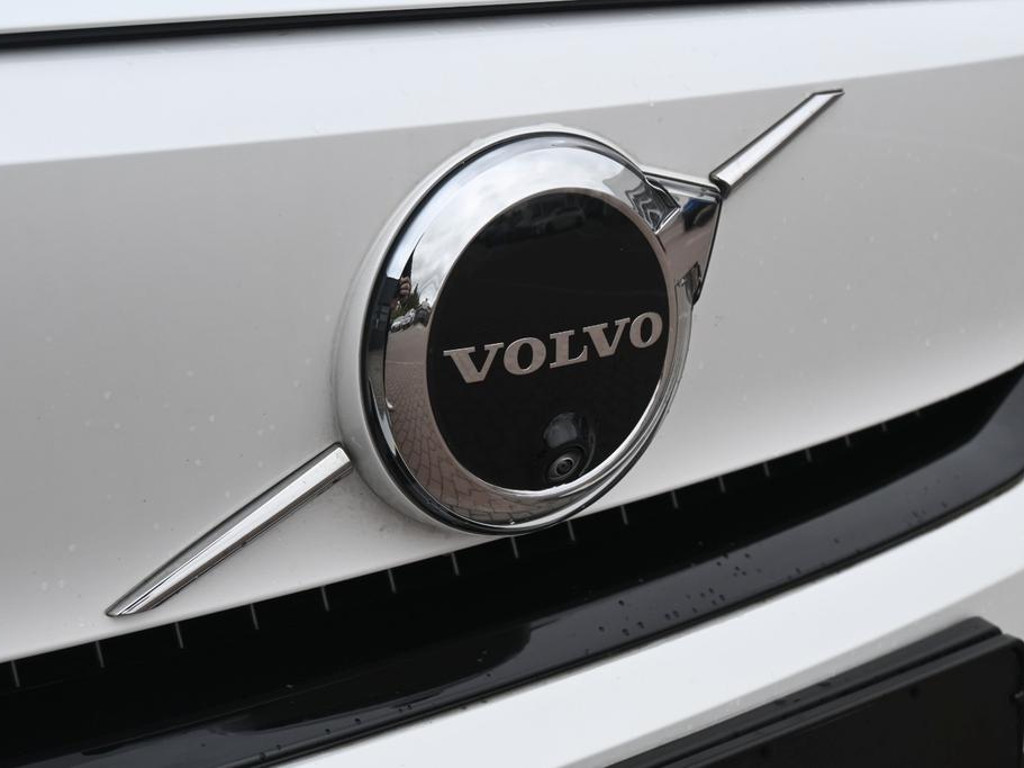 Volvo EX40