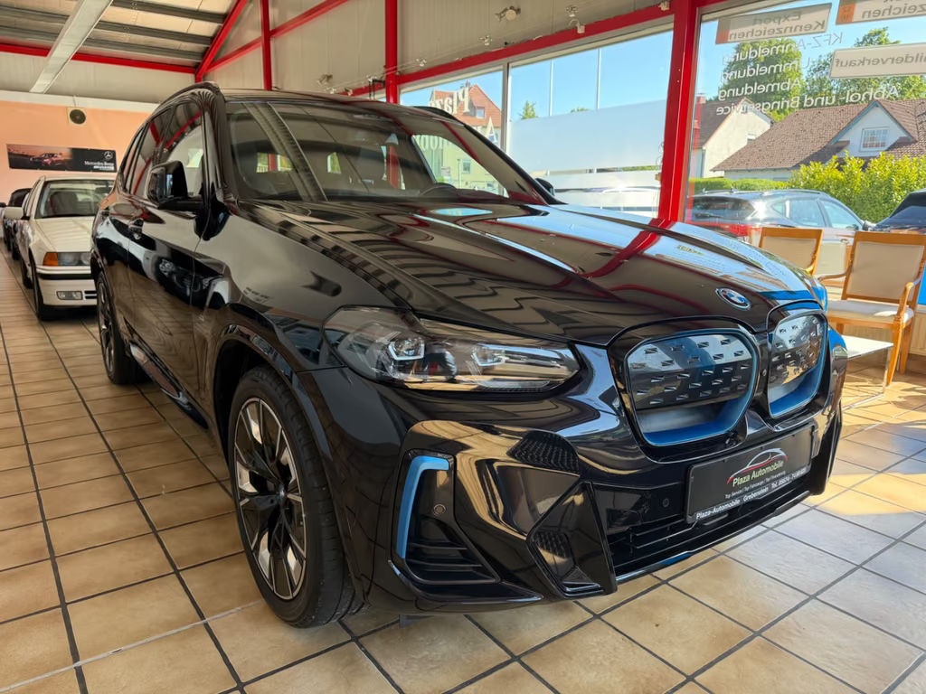 BMW iX3