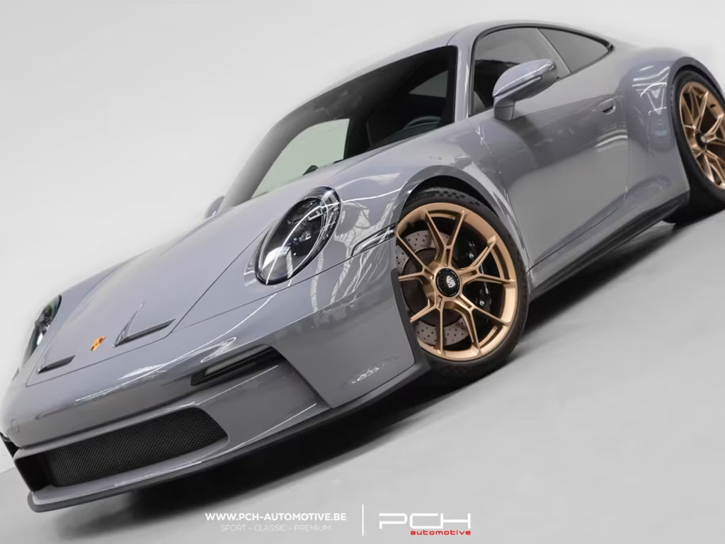 Porsche 911 GT3 4 992