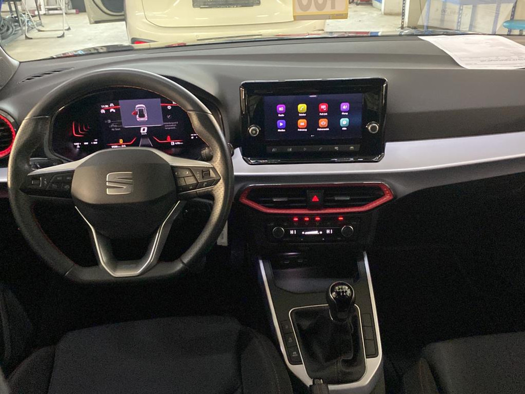 Seat Arona