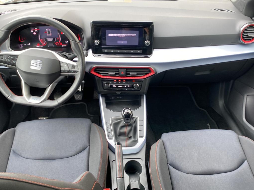 Seat Arona