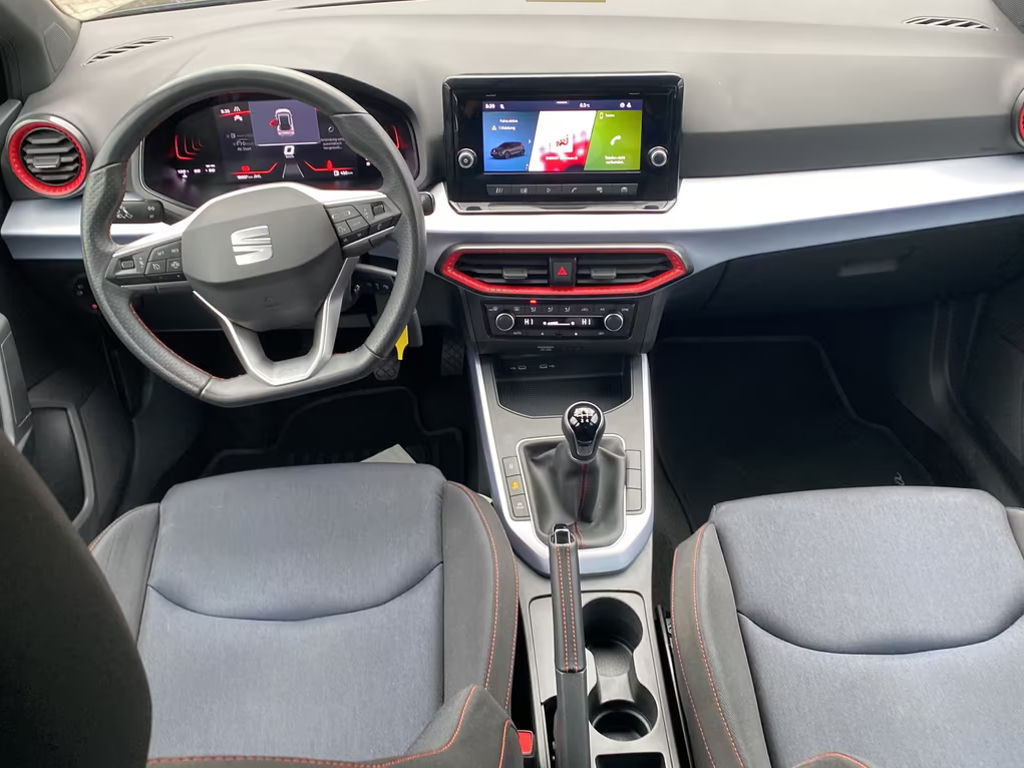 Seat Arona