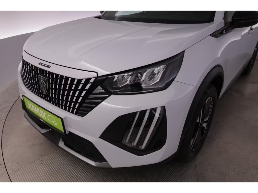 Peugeot e-2008