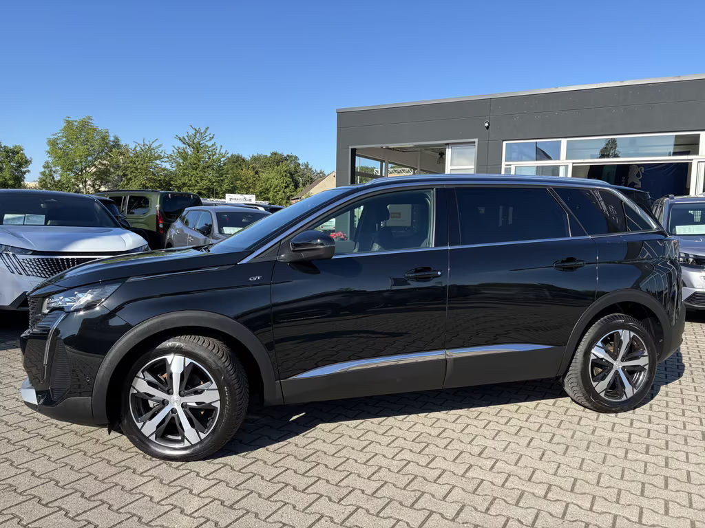 Peugeot 5008 EAT8