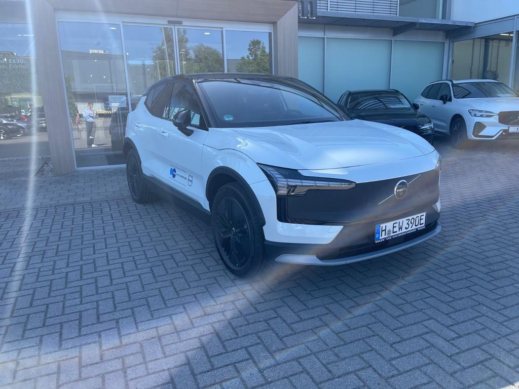 Volvo EX30