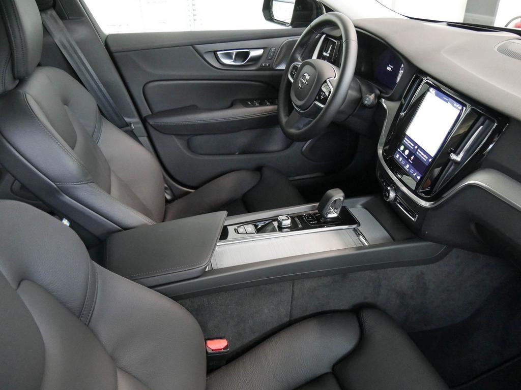 Volvo V60 Plus Dark