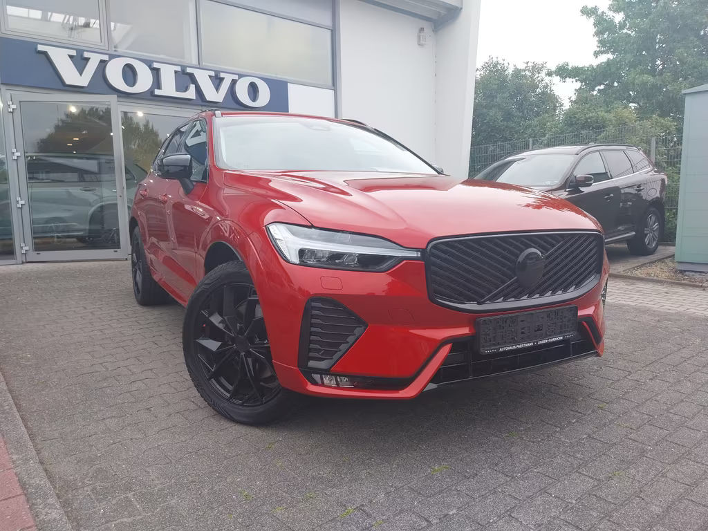 Volvo XC60 Plus Dark