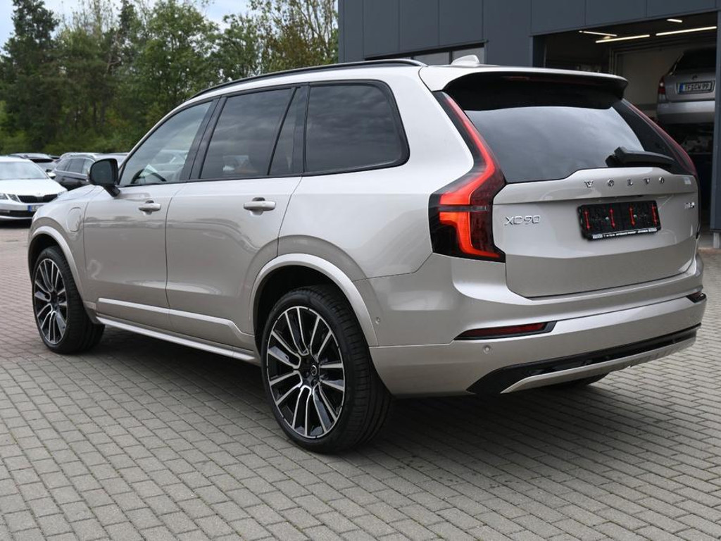 Volvo XC90 AWD T8 Dark Ultra