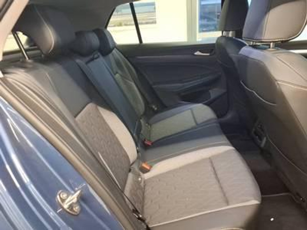 Volkswagen Golf 1.5 eTSI
