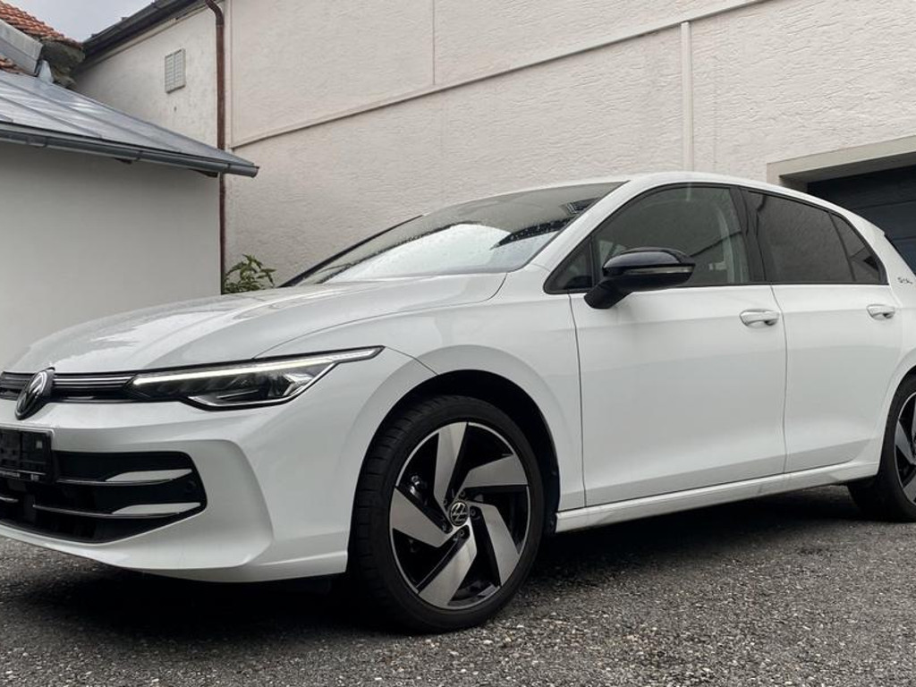 Volkswagen Golf DSG 1.5 eTSI