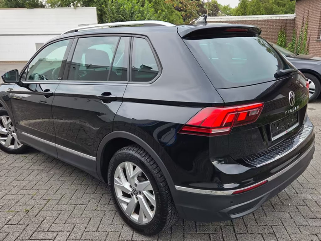 Volkswagen Tiguan Active1.5-150-PS-6G*LED+KAMER+NAV+KLIMMAU