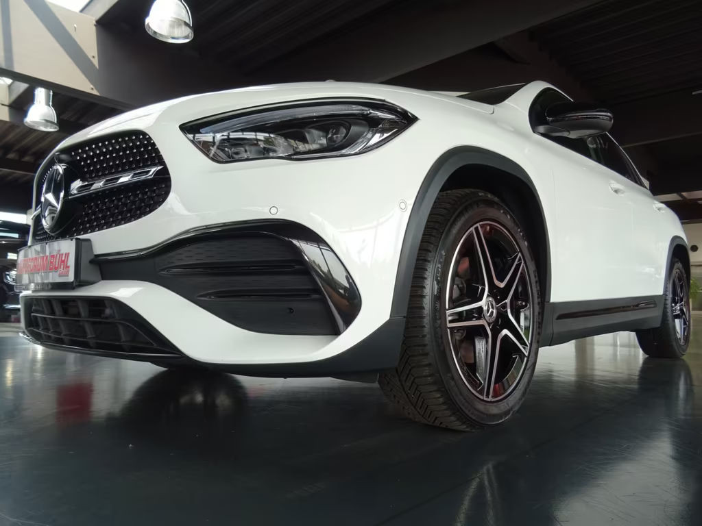 Mercedes-Benz GLA-Klasse GLA 200 AMG Line GLA 200 d