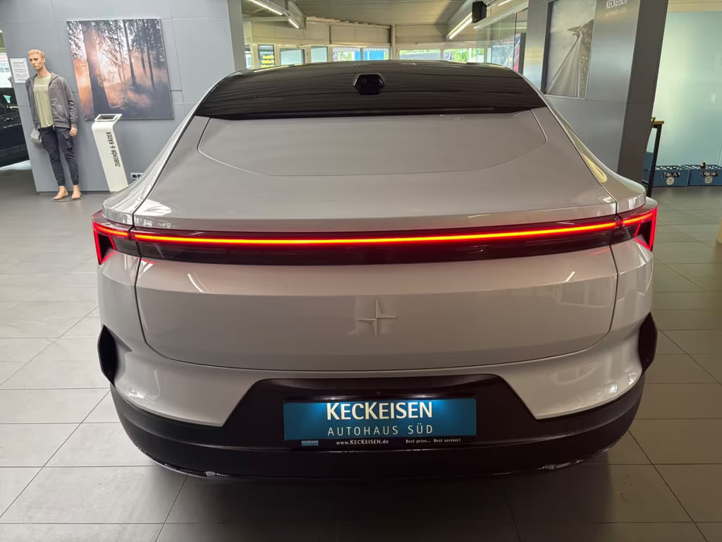 Polestar 4