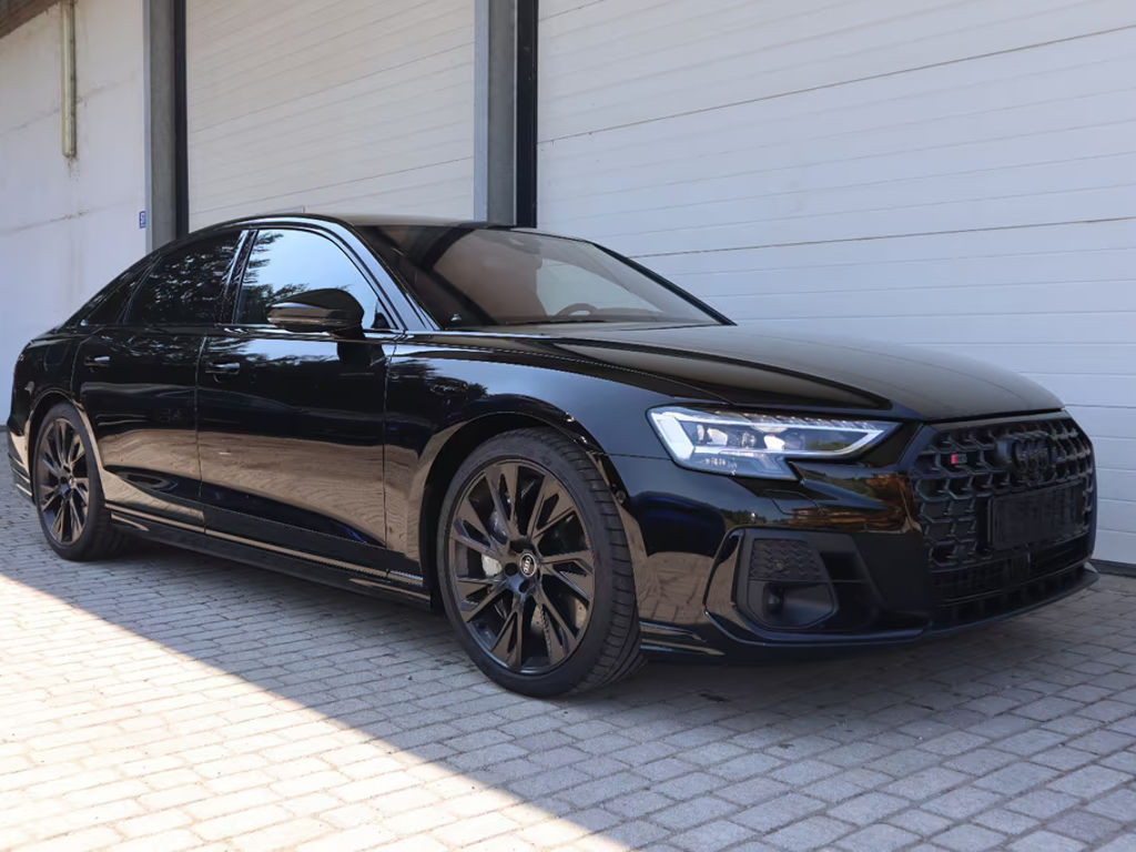 Audi S8 ALL-BLACK/KERAMIK/PANO/AHK/STANDHZ./B&Oadv.