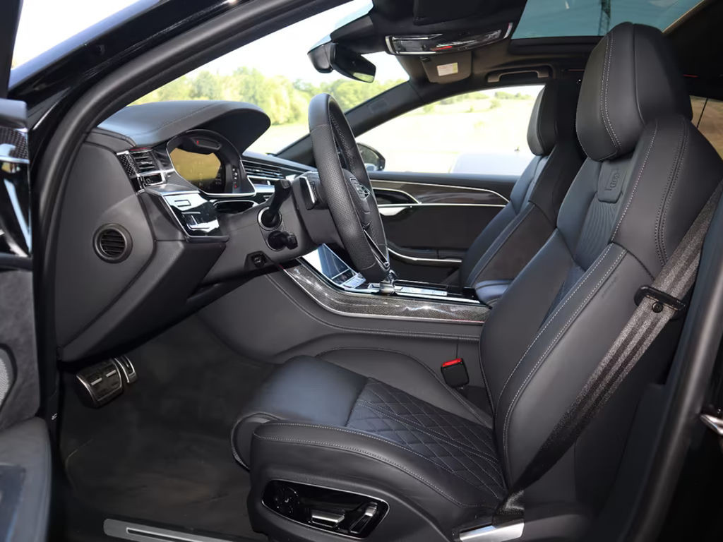 Audi S8