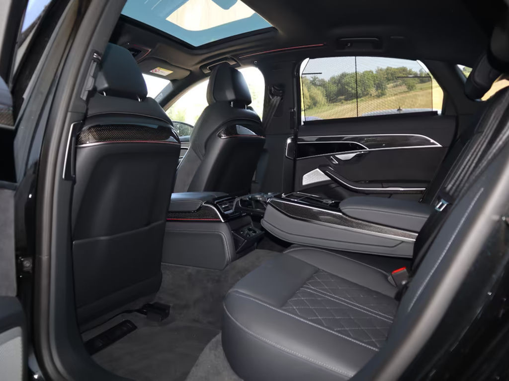 Audi S8
