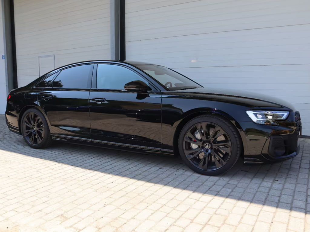 Audi S8