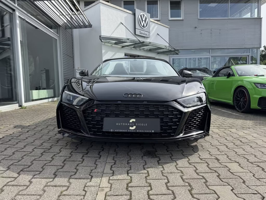 Audi R8