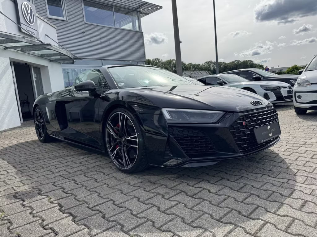 Audi R8
