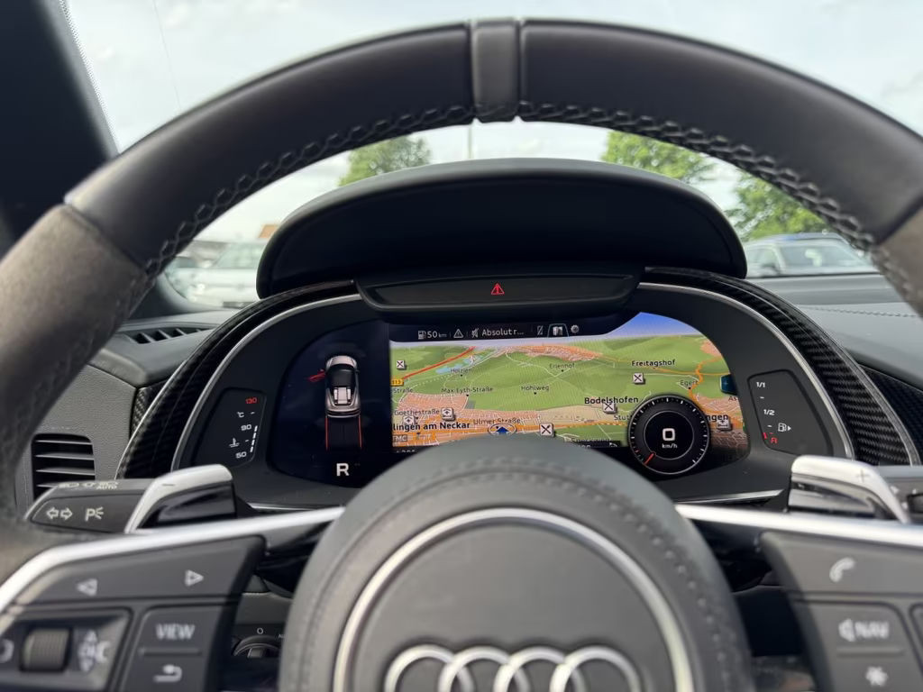 Audi R8