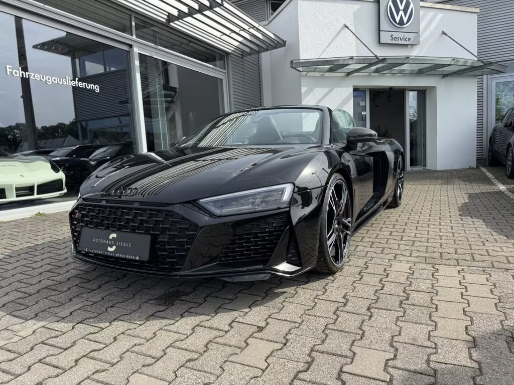 Audi R8