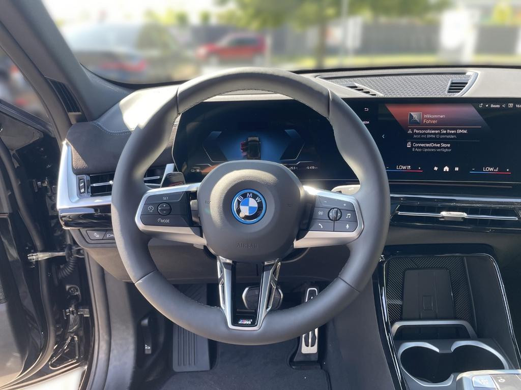 BMW iX2