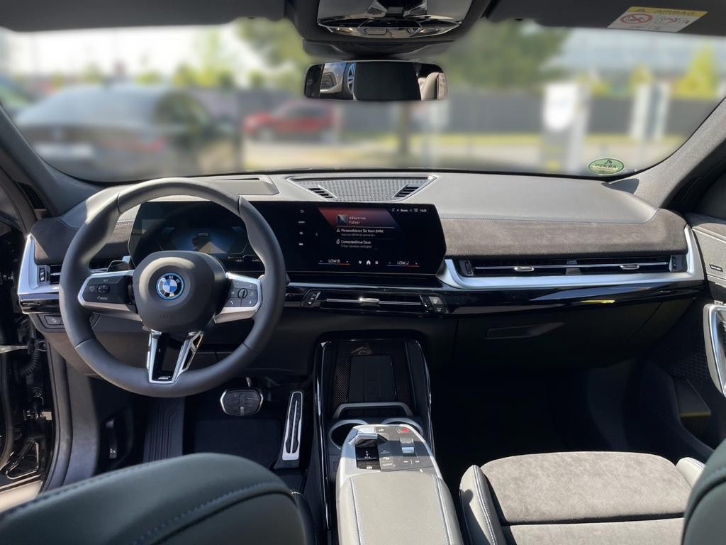 BMW iX2