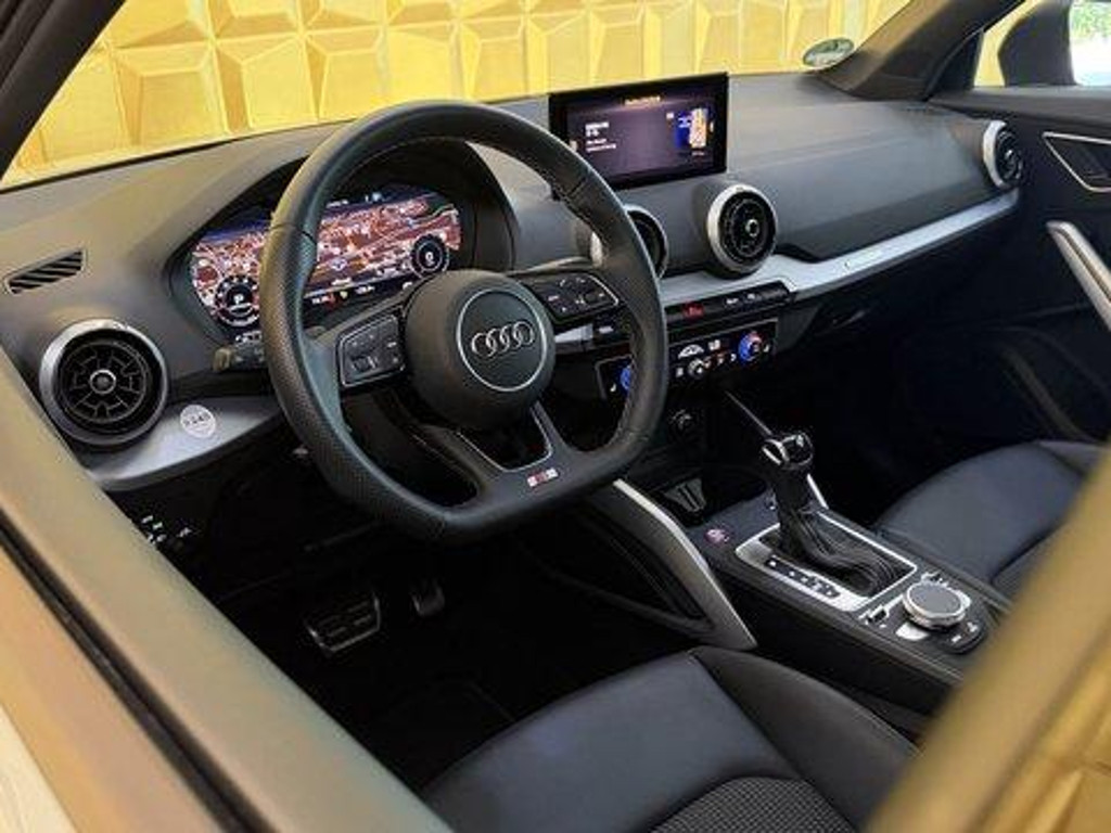 Audi SQ2
