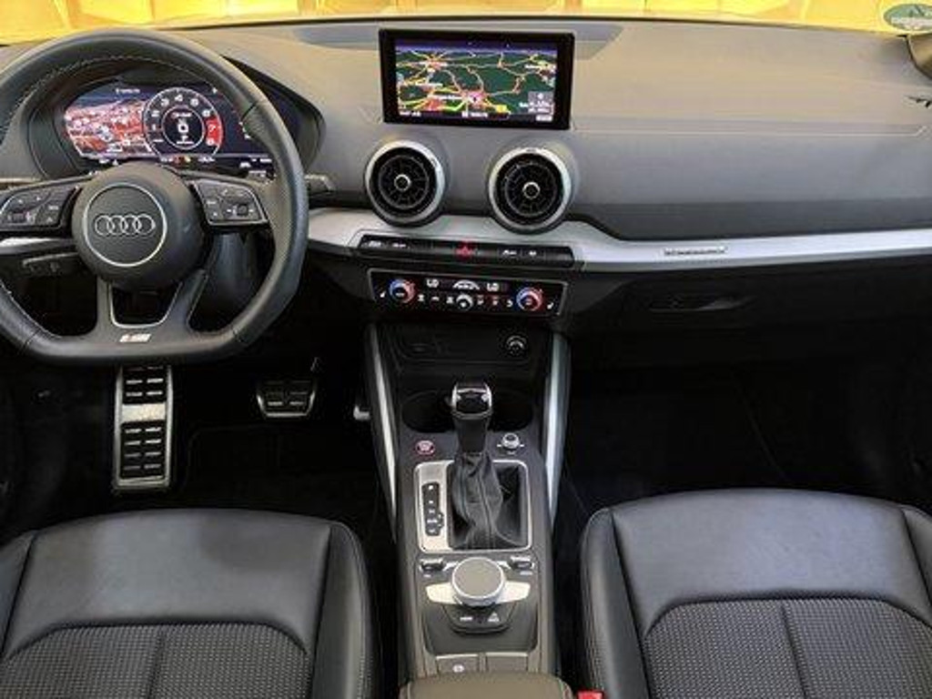 Audi SQ2