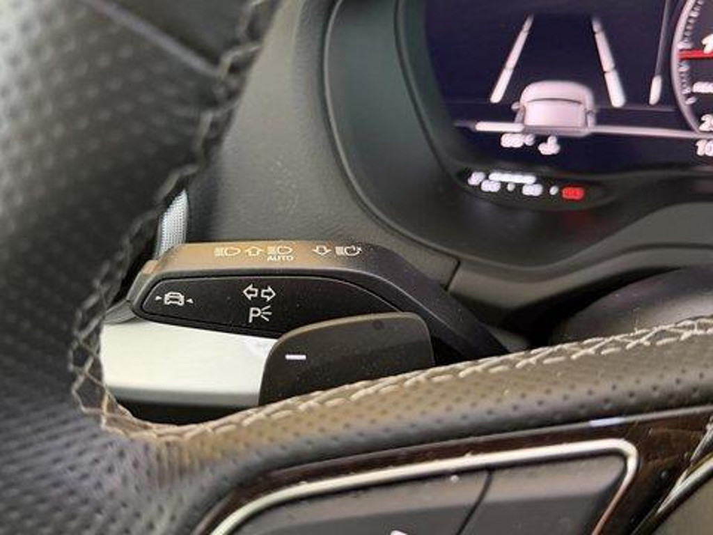 Audi SQ2
