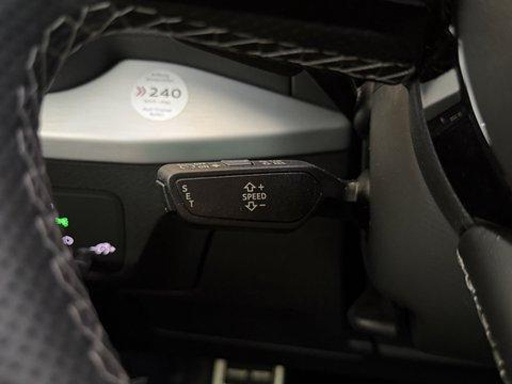 Audi SQ2