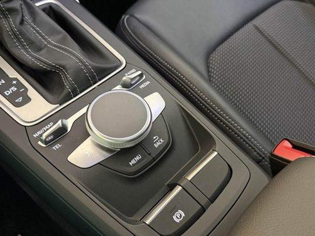 Audi SQ2